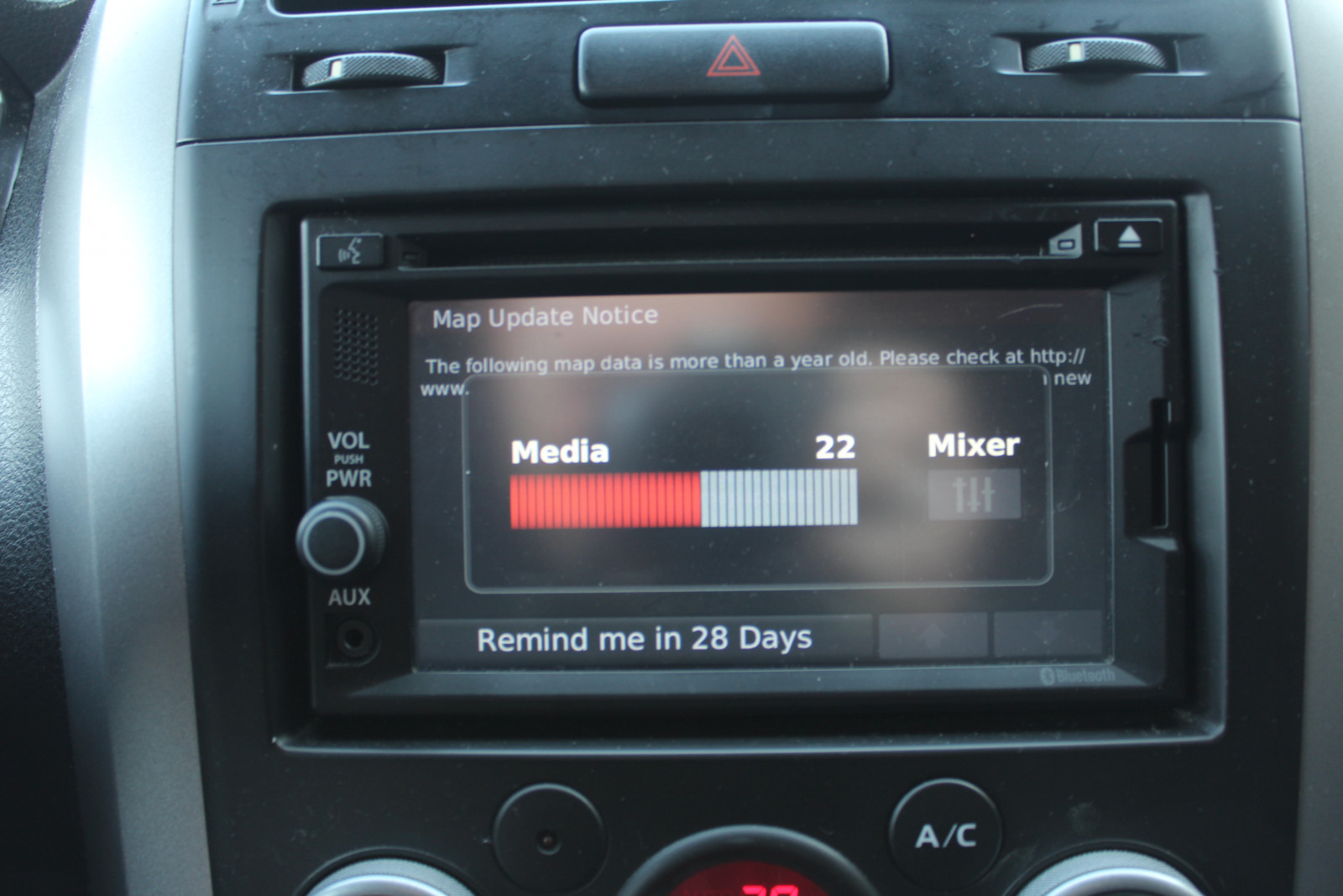 Suzuki Grand Vitara – 1.9/130KM 4×4 , premium , progi ozdobne , FV23%