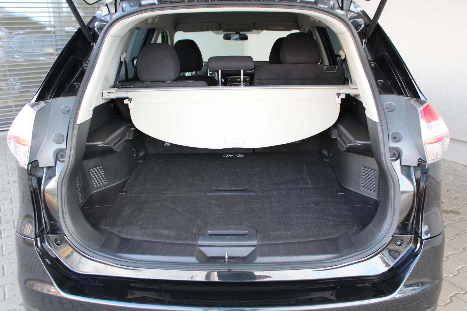 Nissan X-Trail – 1.6/130KM manualna skrzynia , tempomat , niski przebieg , FV23%