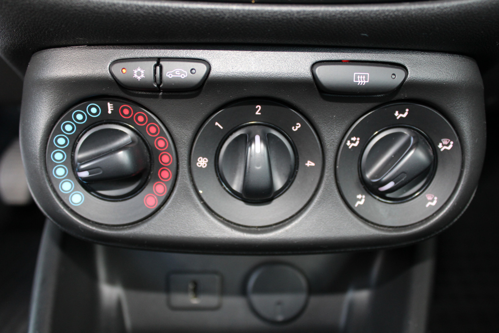 Opel Corsa – 1,4 90KM, fabryczne LPG, serwisowany, krajowy