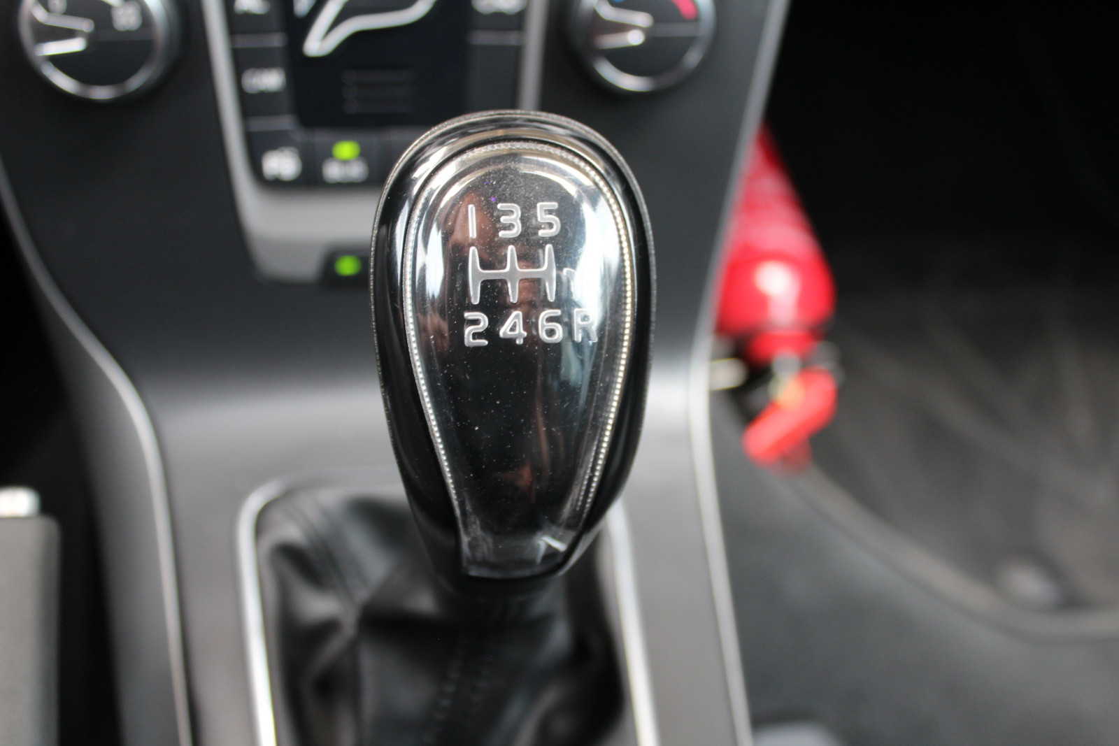 Volvo V40 – 2.0/150KM D3 , blis , kamera cofania , sam parkuje