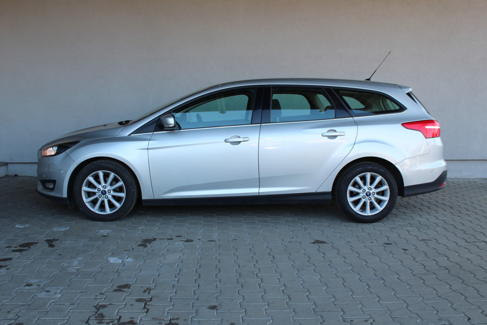 Ford Focus – 1.5/120KM krajowy , duży wyświetlacz , fv23%