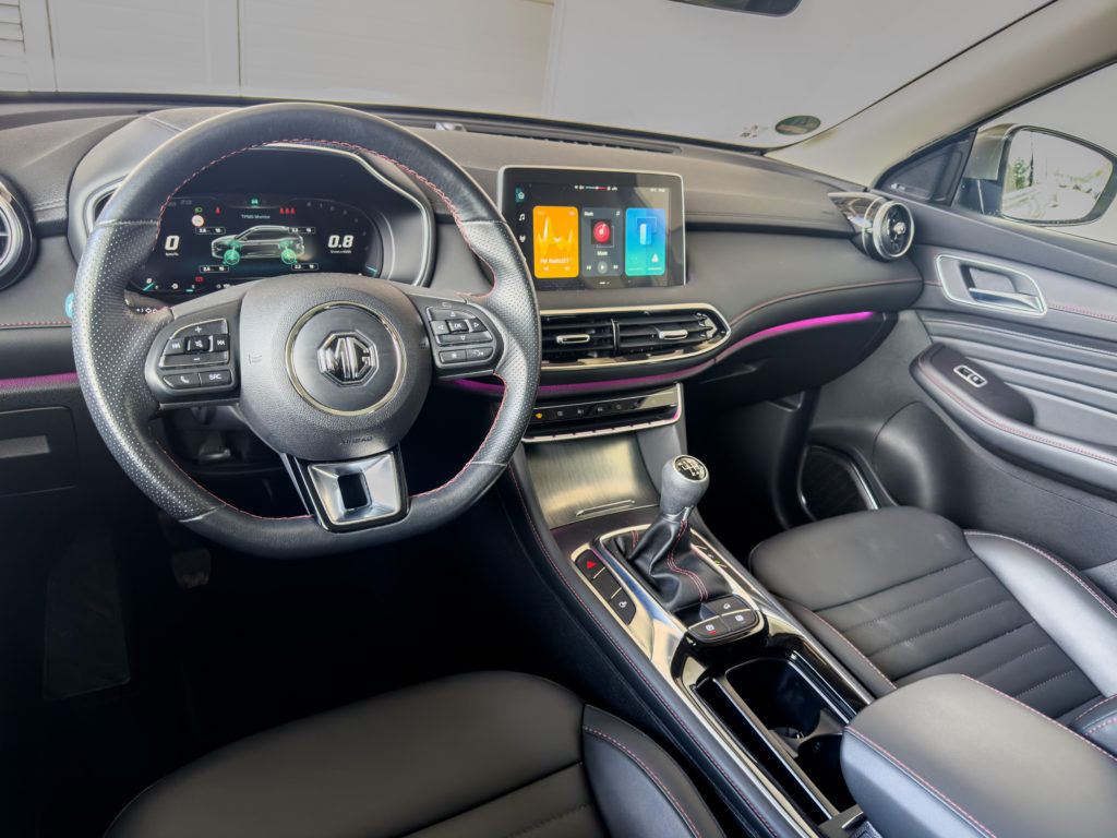 MG HS 1.5T-GDI Luxury