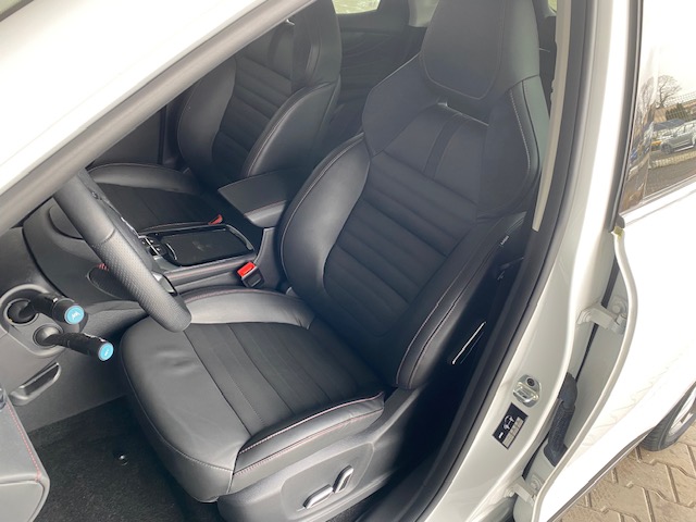 MG HS 1.5 T-GDI Exclusive DCT