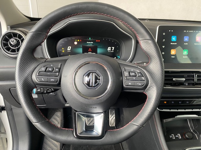 MG HS 1.5 T-GDI Exclusive DCT