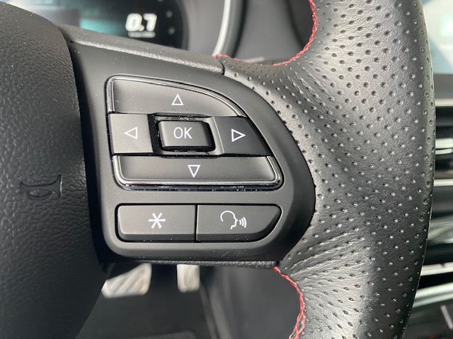 MG HS 1.5 T-GDI Exclusive DCT