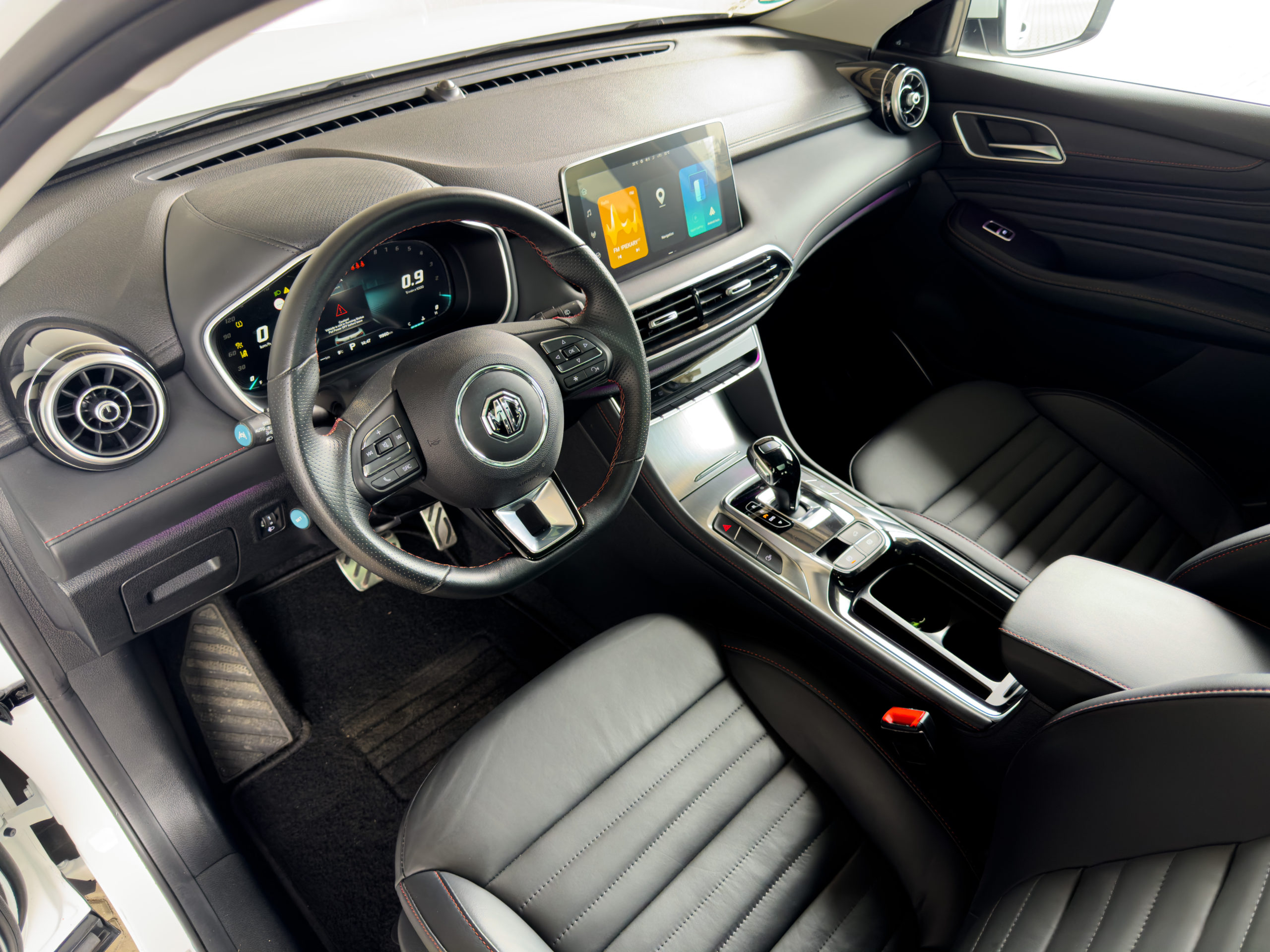 MG HS 1.5 T-GDI Exclusive DCT