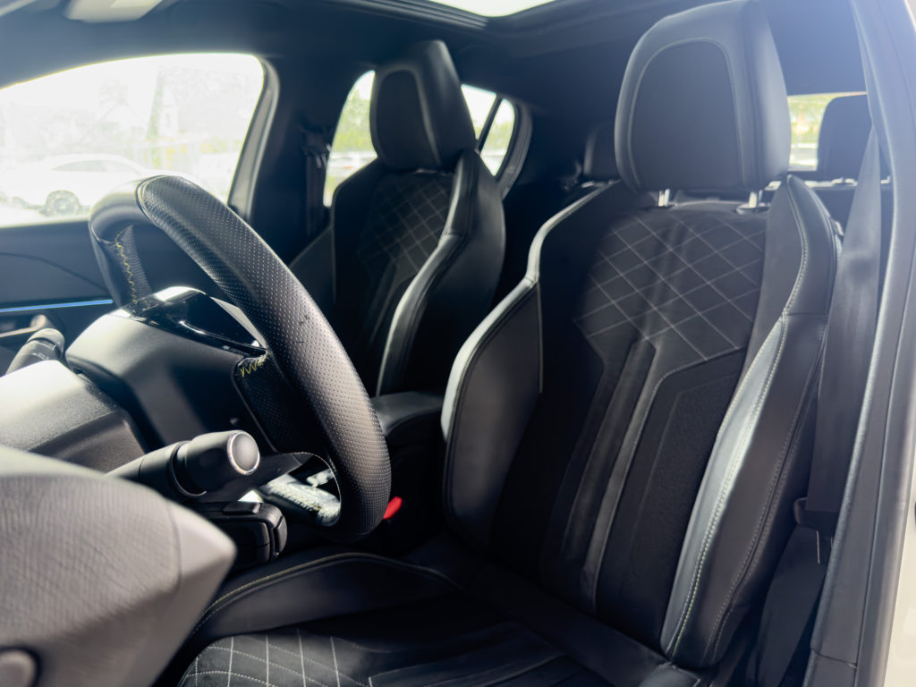 Peugeot 208 1.2 PureTech GT Line S&S