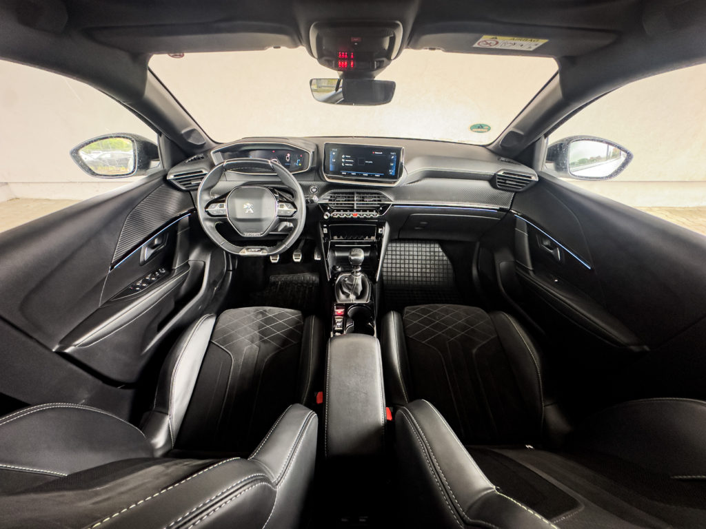 Peugeot 208 1.2 PureTech GT Line S&S
