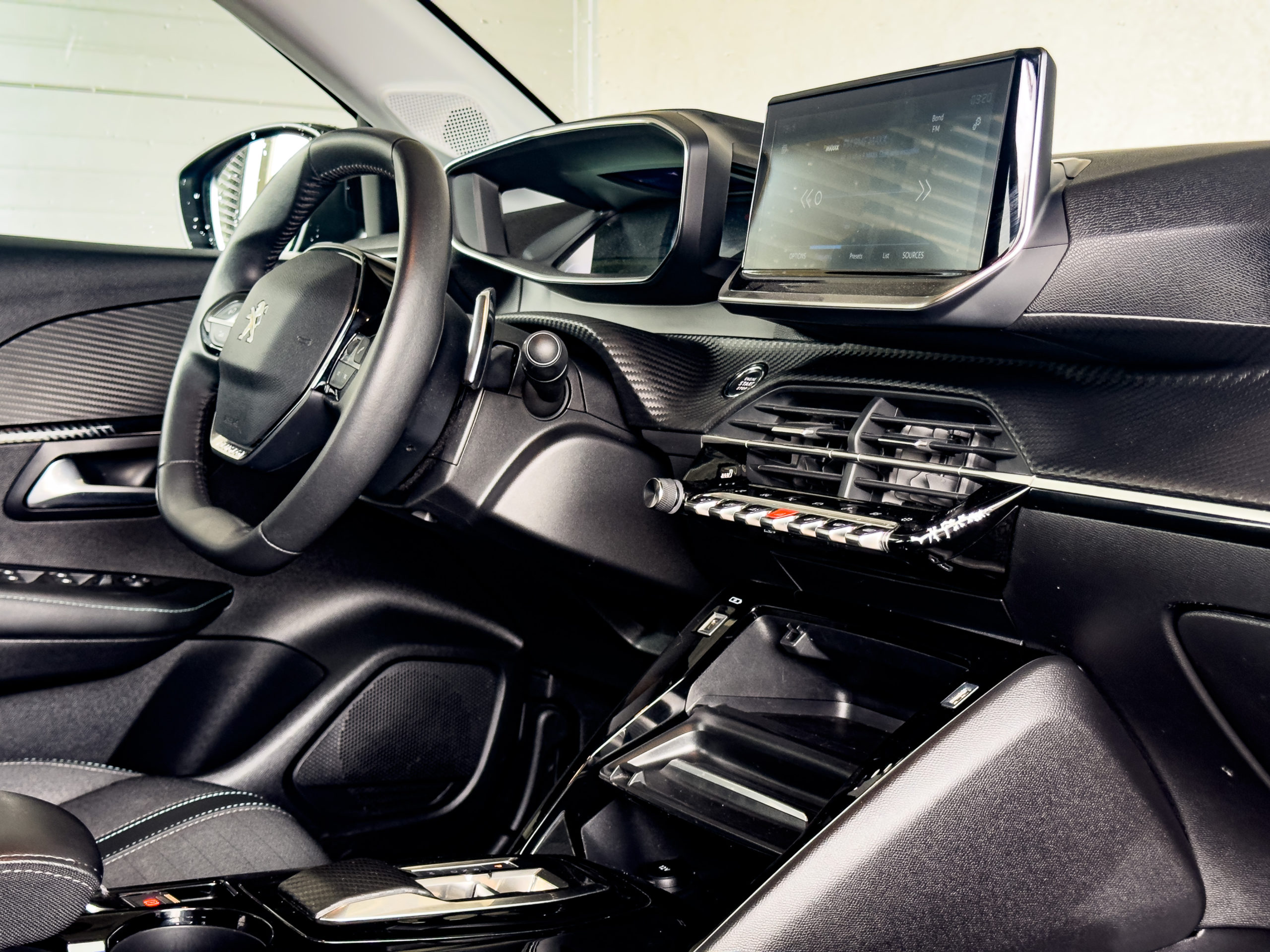 Peugeot 208 1.2 PureTech Allure Pack S&S EAT8