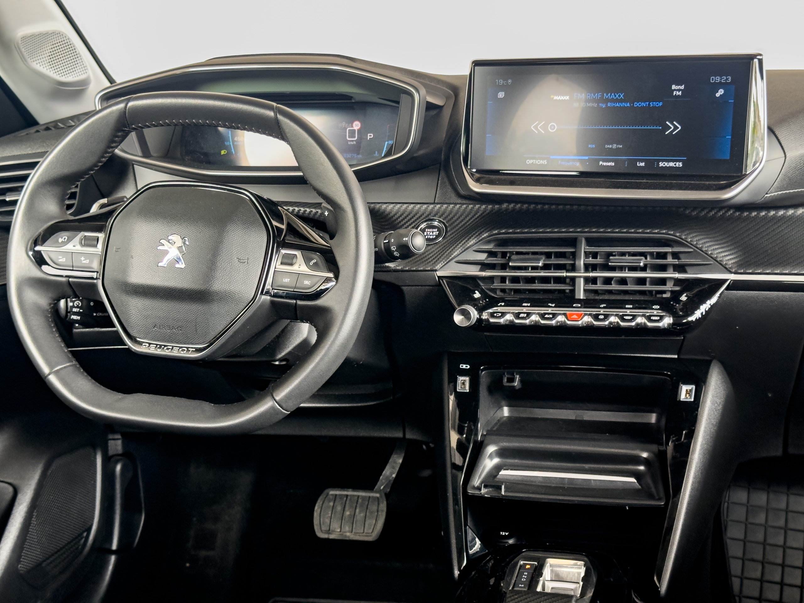 Peugeot 208 1.2 PureTech Allure Pack S&S EAT8