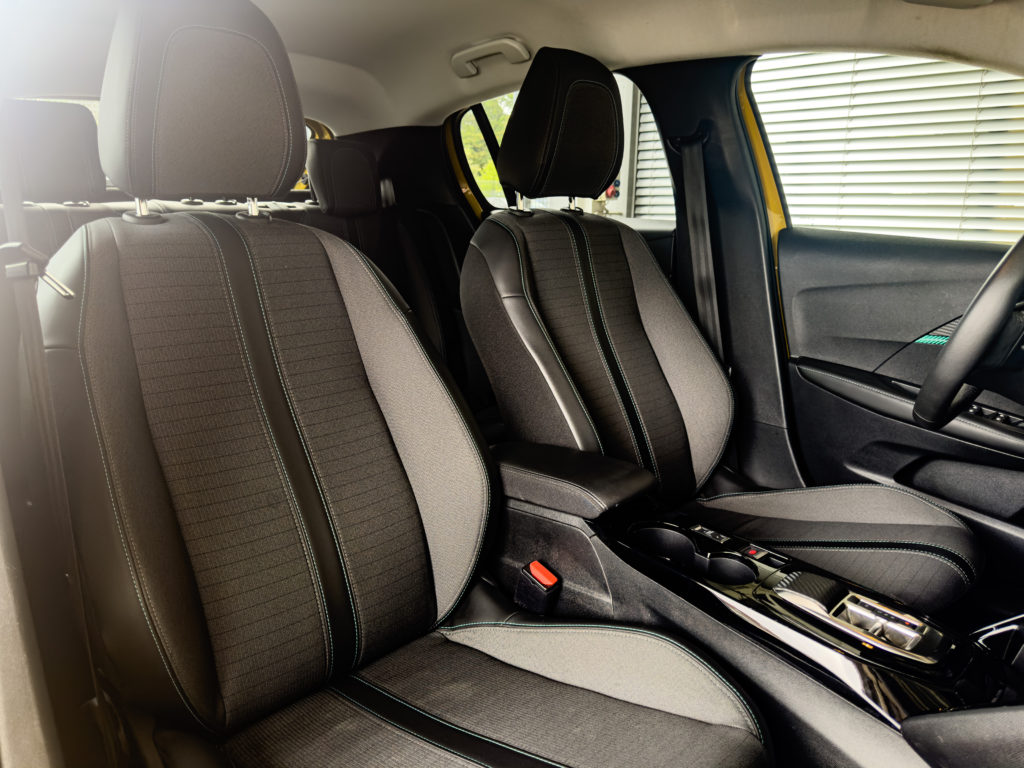Peugeot 208 1.2 PureTech Allure Pack S&S EAT8