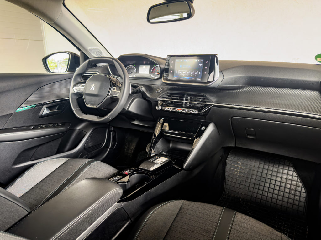Peugeot 208 1.2 PureTech Allure Pack S&S EAT8