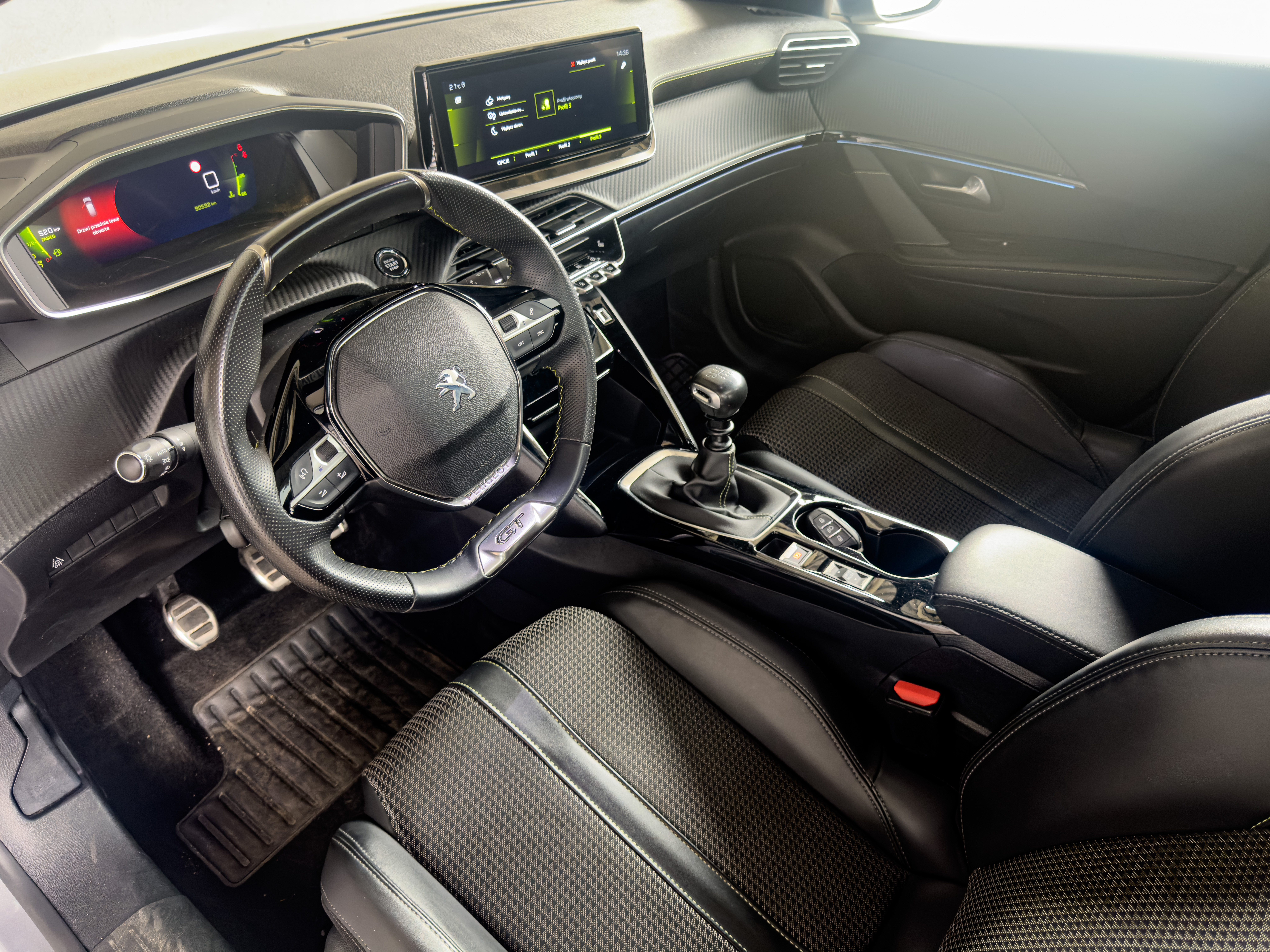 Peugeot 208 1.2 PureTech GT Line S&S