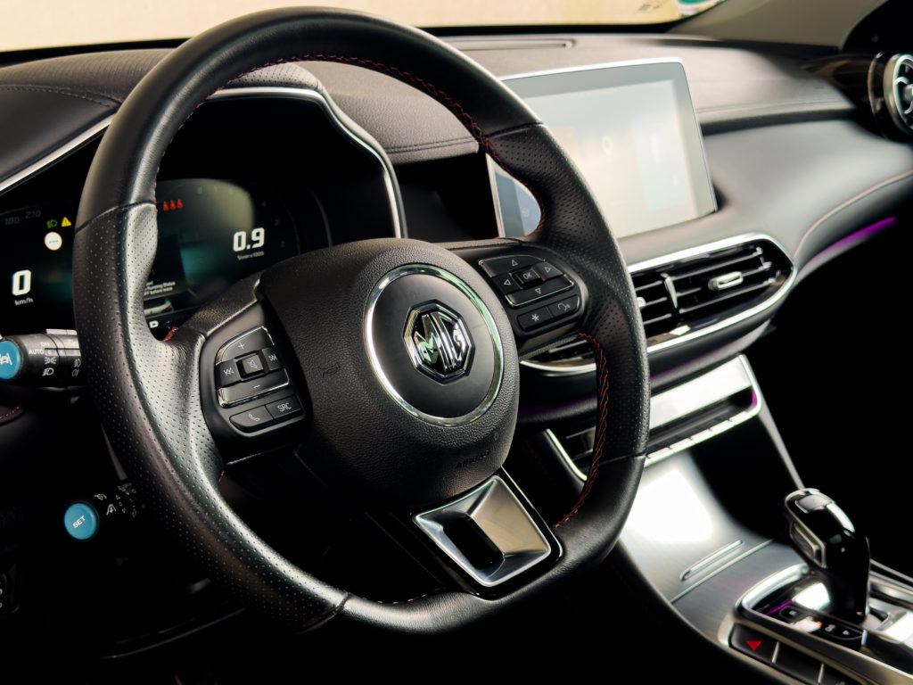 MG HS 1.5T-GDI Luxury
