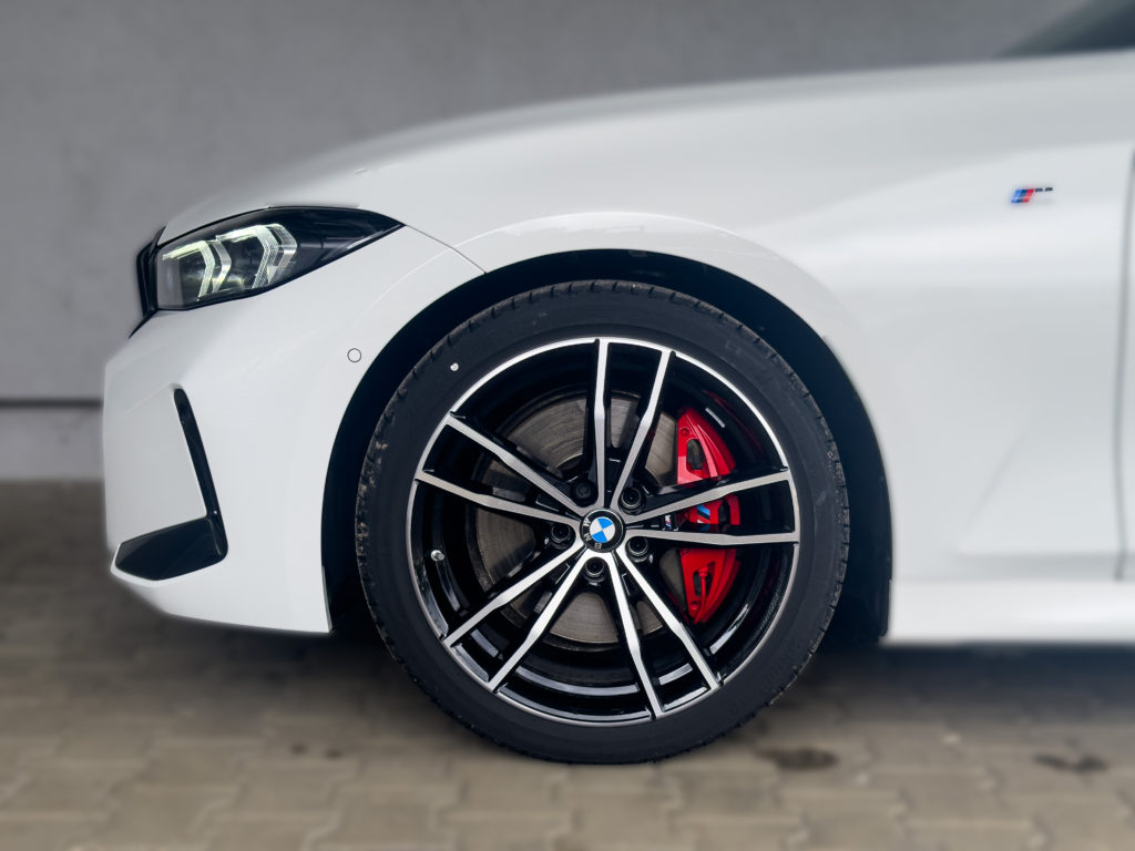 BMW Seria 3 318i Touring M Sport