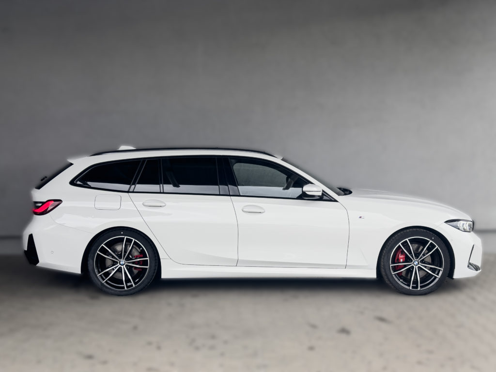 BMW Seria 3 318i Touring M Sport