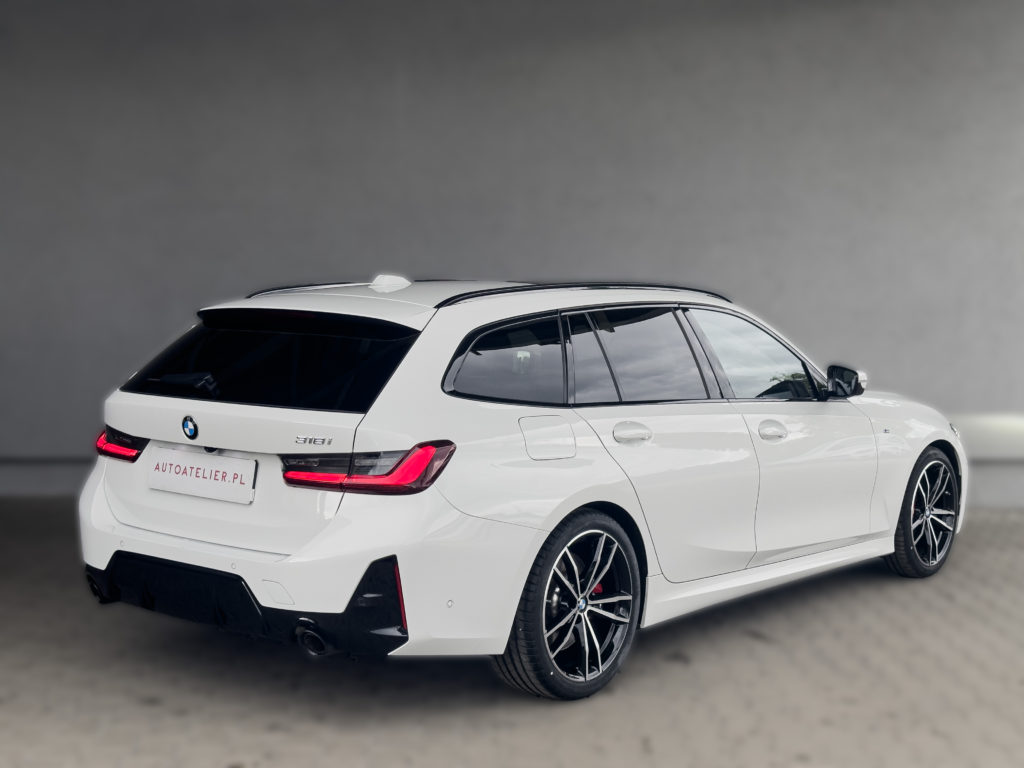BMW Seria 3 318i Touring M Sport
