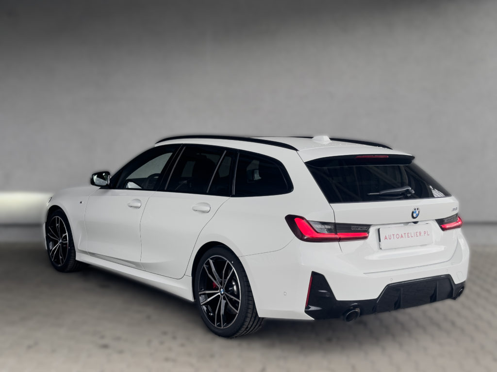 BMW Seria 3 318i Touring M Sport