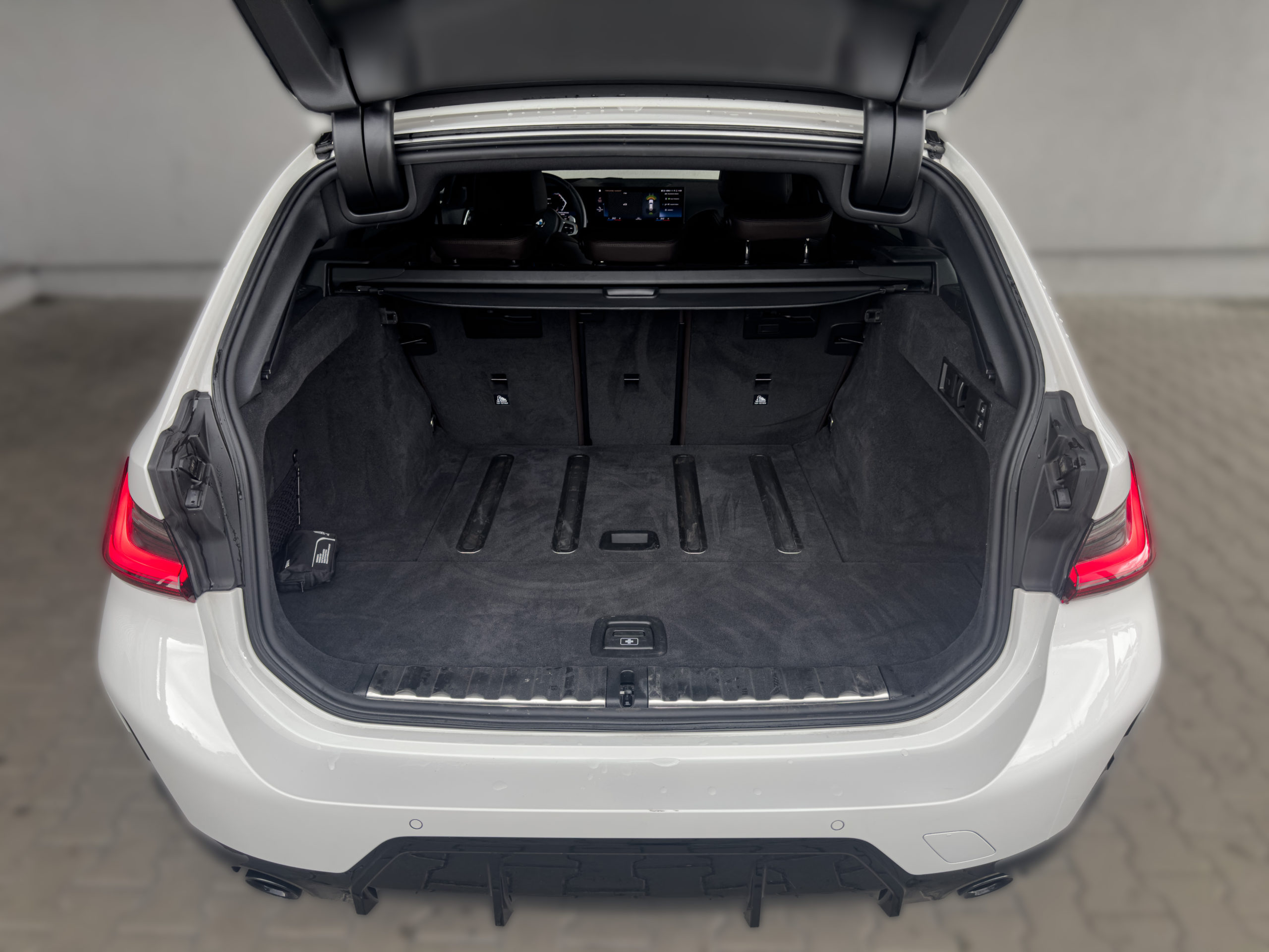 BMW Seria 3 318i Touring M Sport