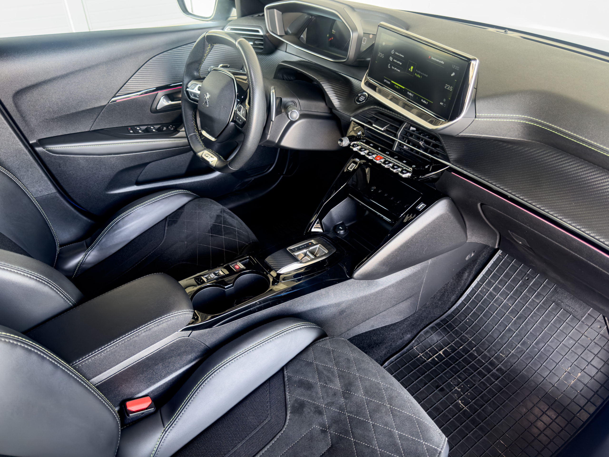 Peugeot 208 1.2 PureTech GT Line S&S EAT8