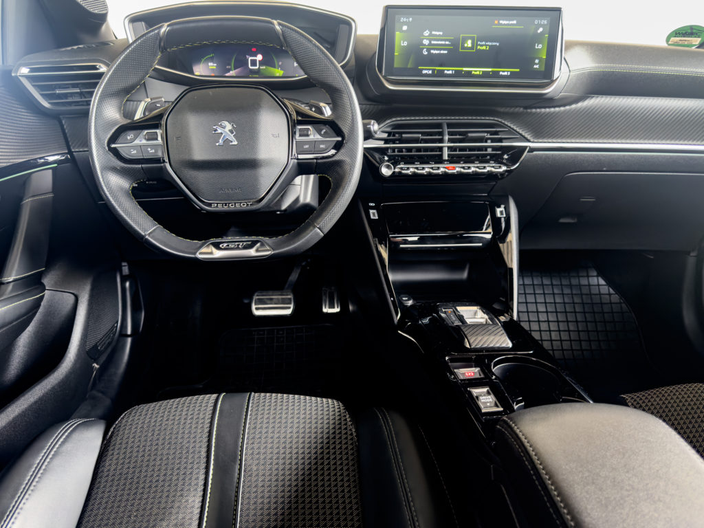 Peugeot 208 1.2 PureTech GT Line S&S EAT8
