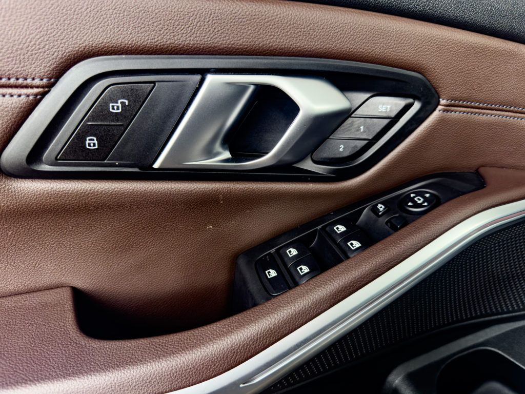 BMW Seria 3 318i Touring M Sport