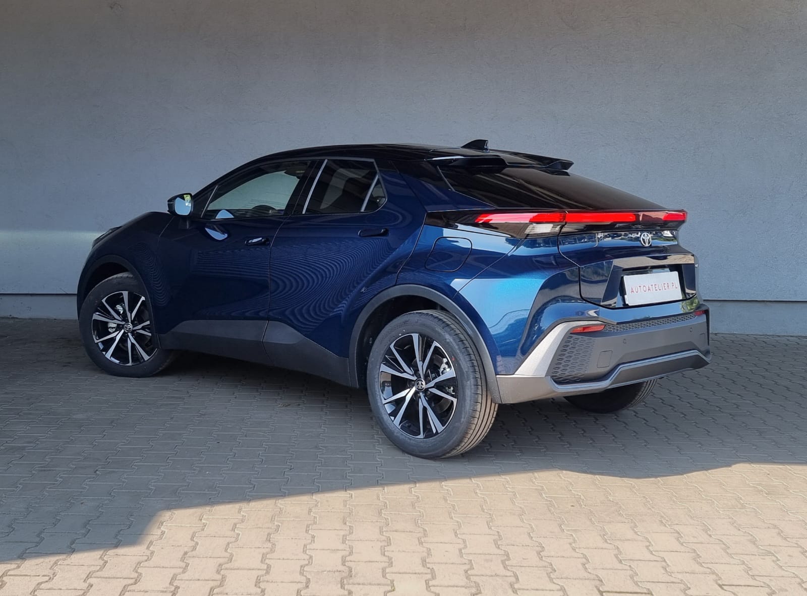 Toyota C-HR Style 2.0 VVT-i Hybrid 197 KM