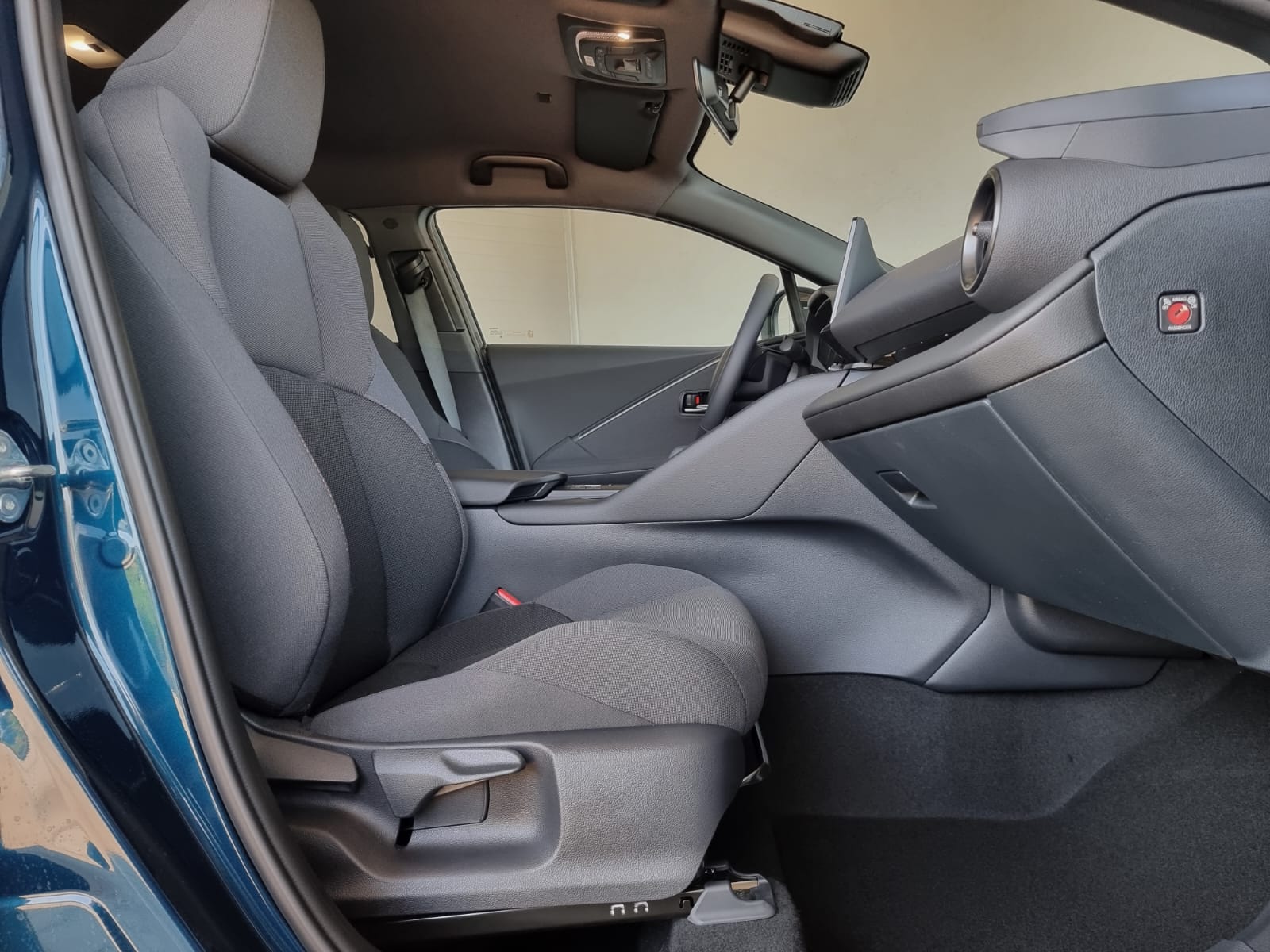 Toyota C-HR Style 2.0 VVT-i Hybrid 197 KM