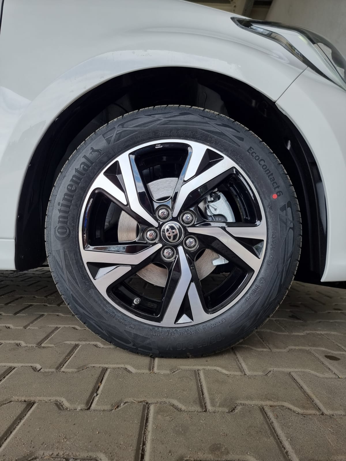 Toyota Yaris Hybrid 116 1.5 VVT-i Teamplayer