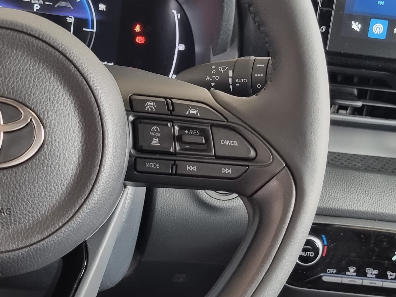 Toyota Yaris Hybrid 116 1.5 VVT-i Teamplayer