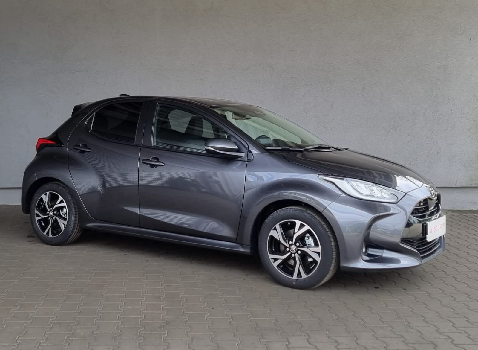 Toyota Yaris Hybrid 116 1.5 VVT-i Teamplayer