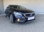 Volvo V40 Cross Country T3 Drive-E Base