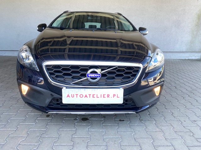 Volvo V40 Cross Country T3 Drive-E Base