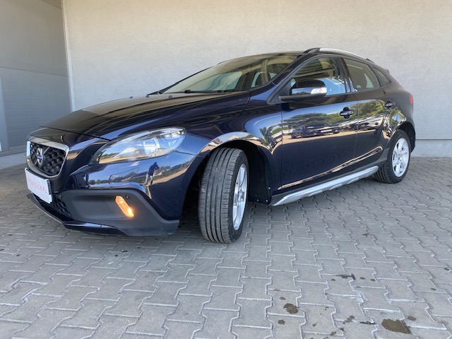 Volvo V40 Cross Country T3 Drive-E Base