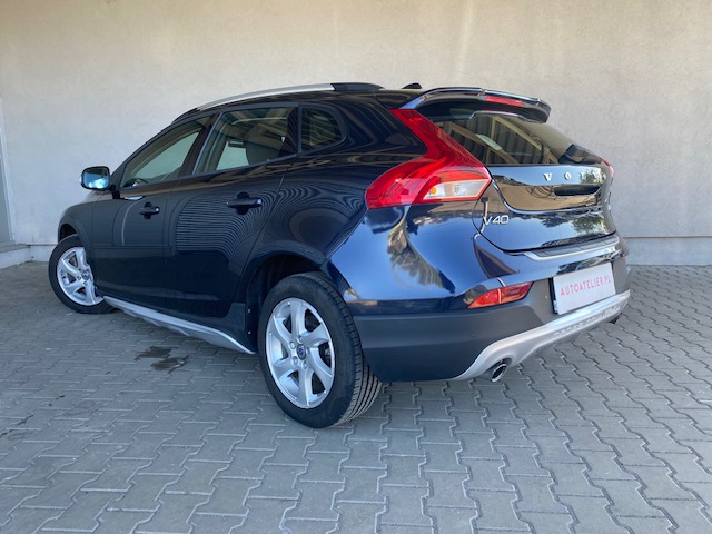 Volvo V40 Cross Country T3 Drive-E Base