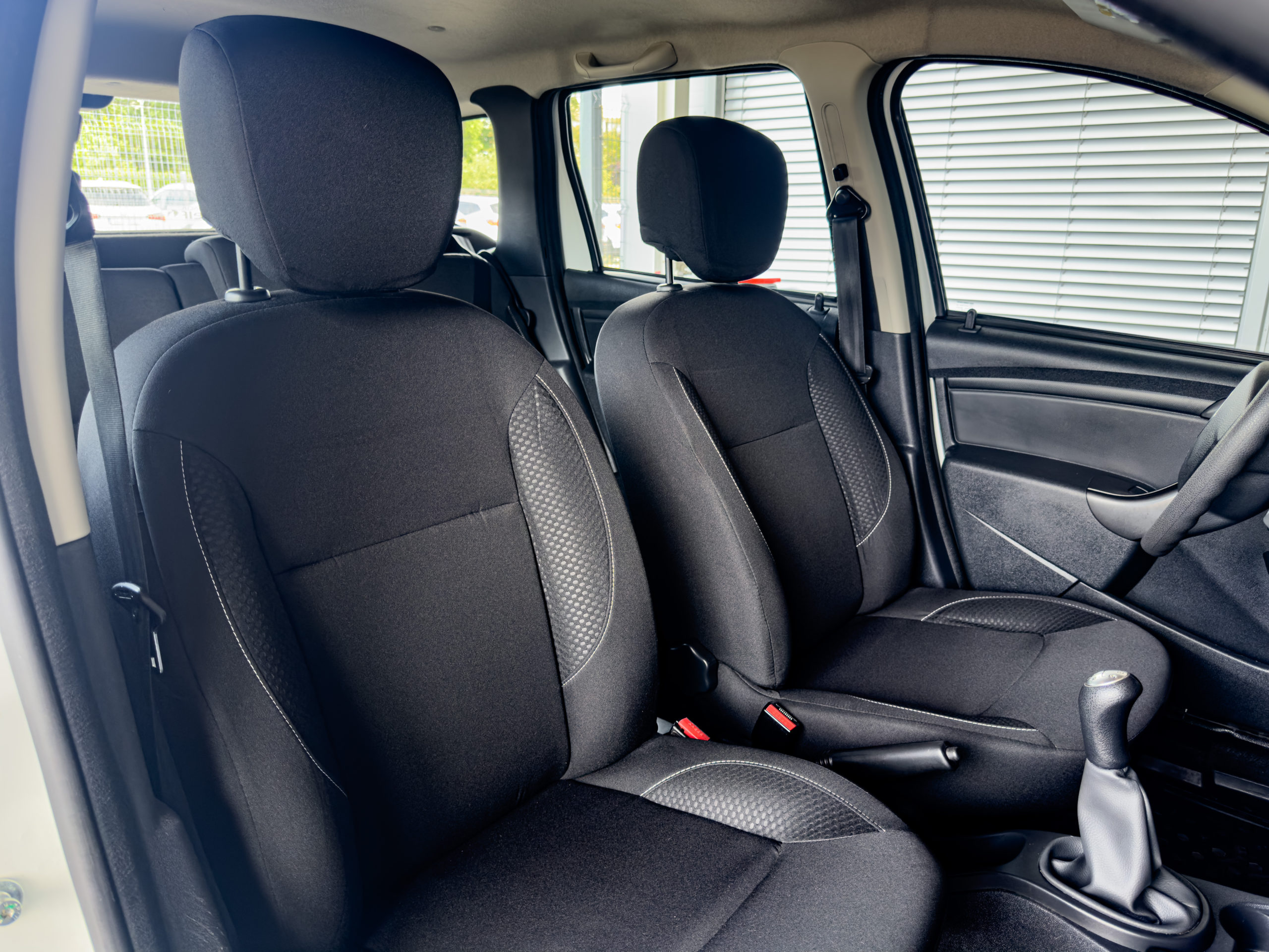 Dacia Duster 1.6 SCe Ambiance S&S