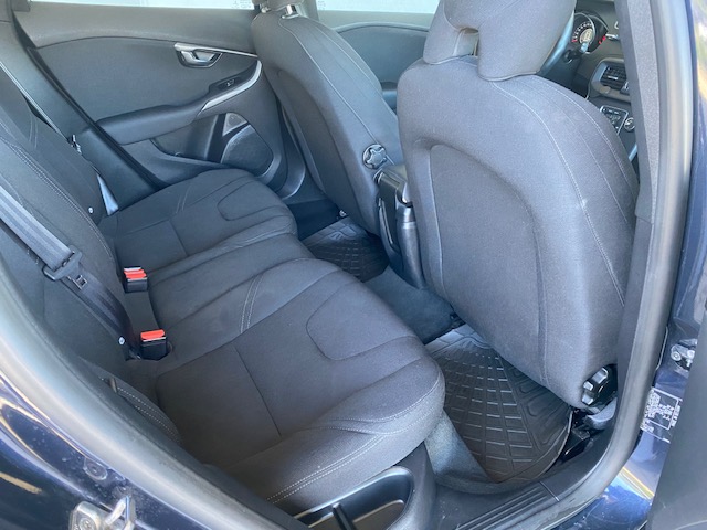 Volvo V40 Cross Country T3 Drive-E Base