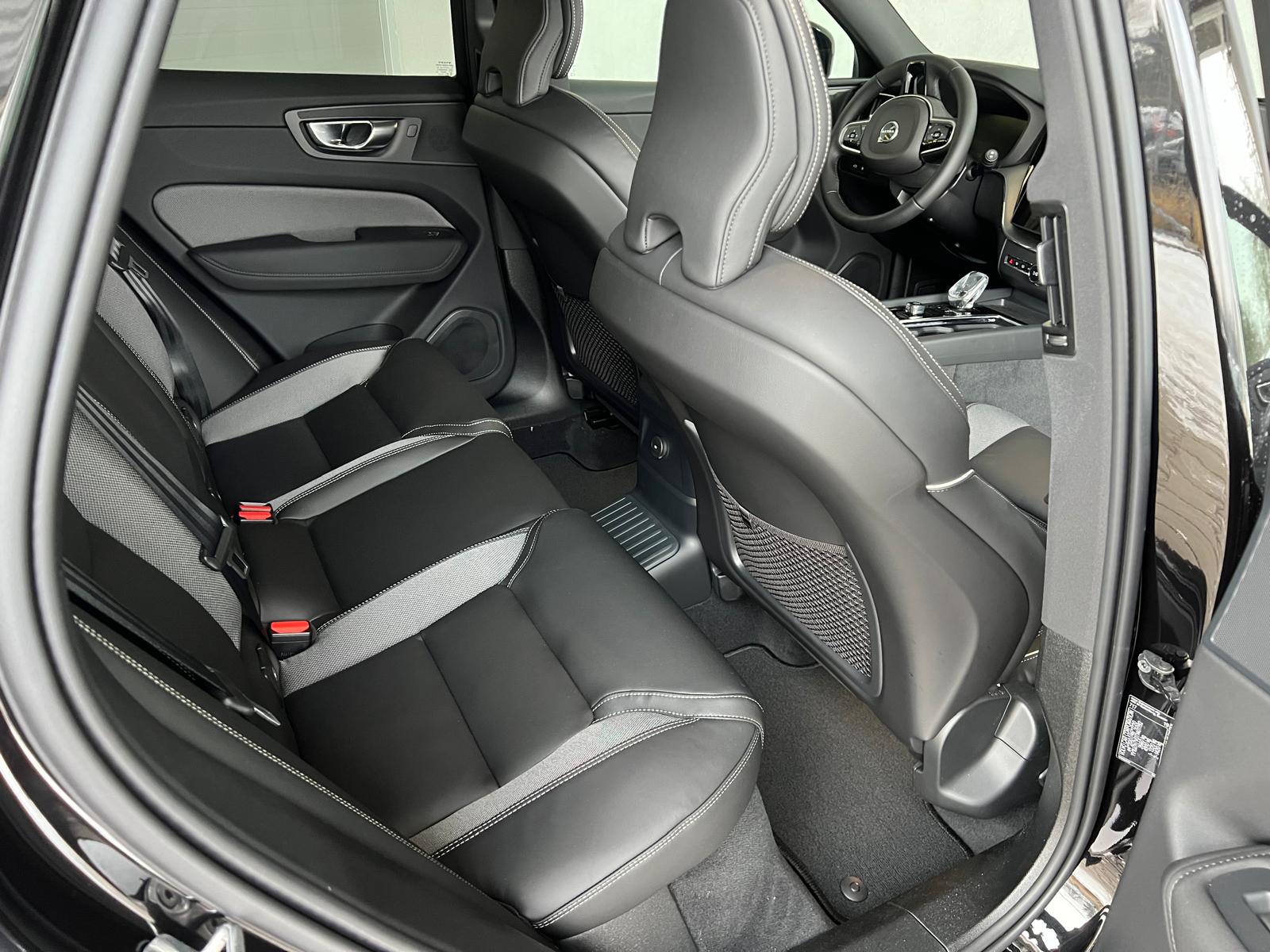 Volvo XC 60 T8 Plug-In Hybrid AWD Plus Black Edition