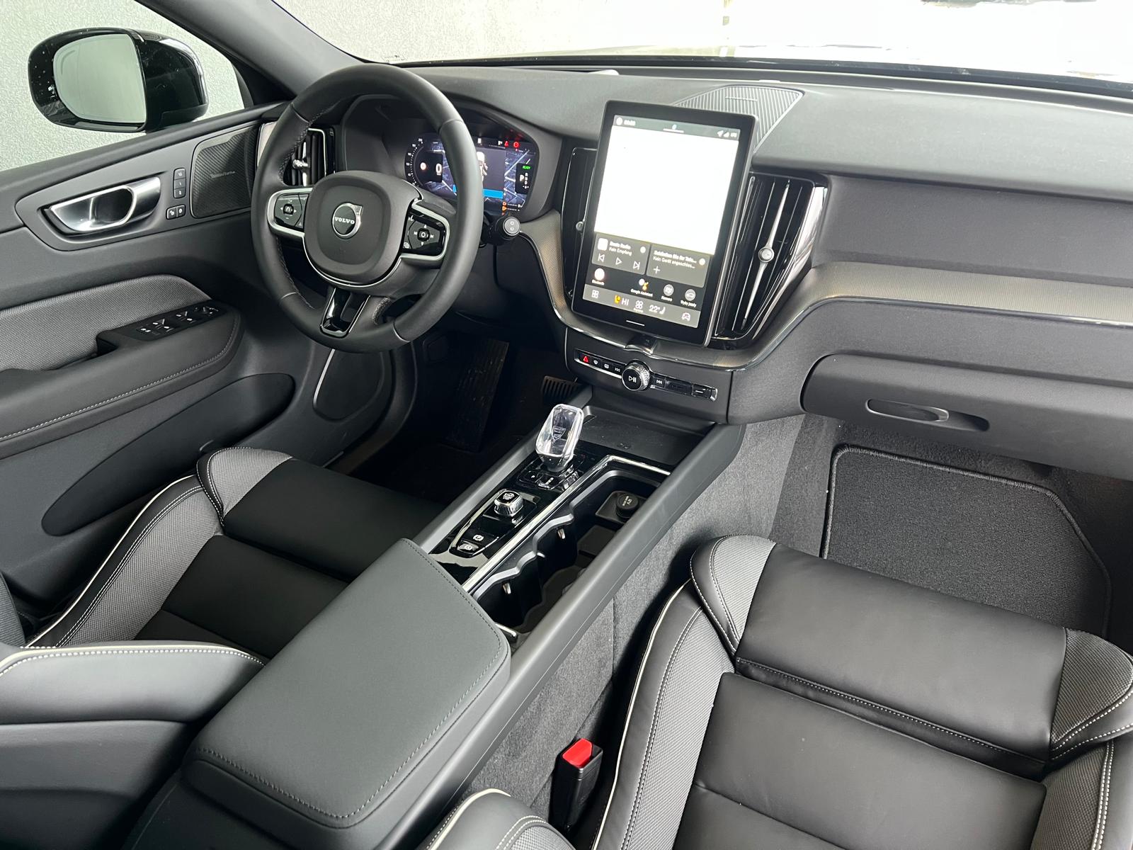 Volvo XC 60 T8 Plug-In Hybrid AWD Plus Black Edition