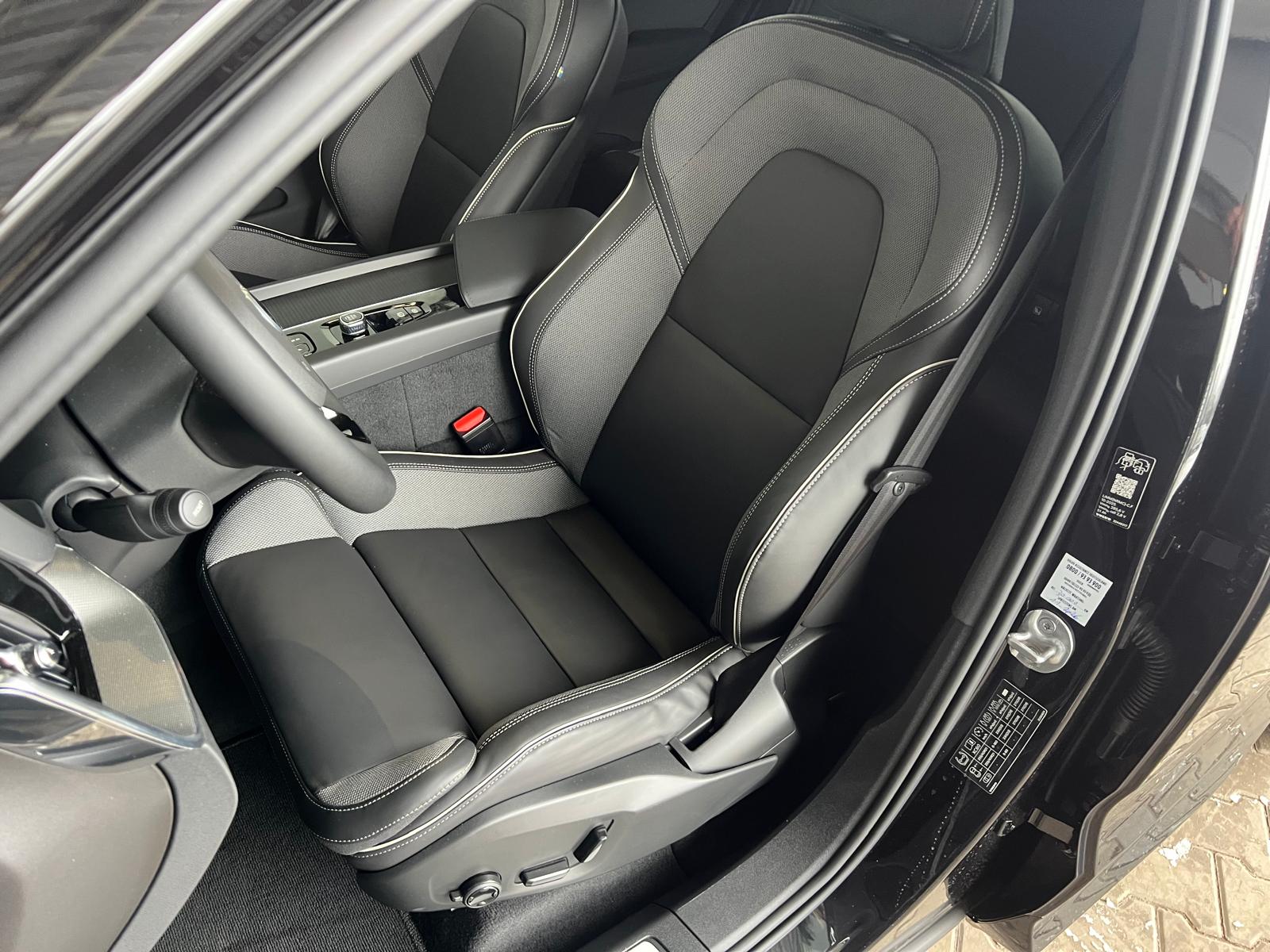 Volvo XC 60 T8 Plug-In Hybrid AWD Plus Black Edition