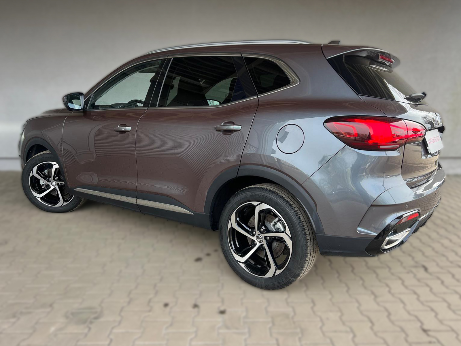 MG HS 1.5 T-GDI Exclusive DCT