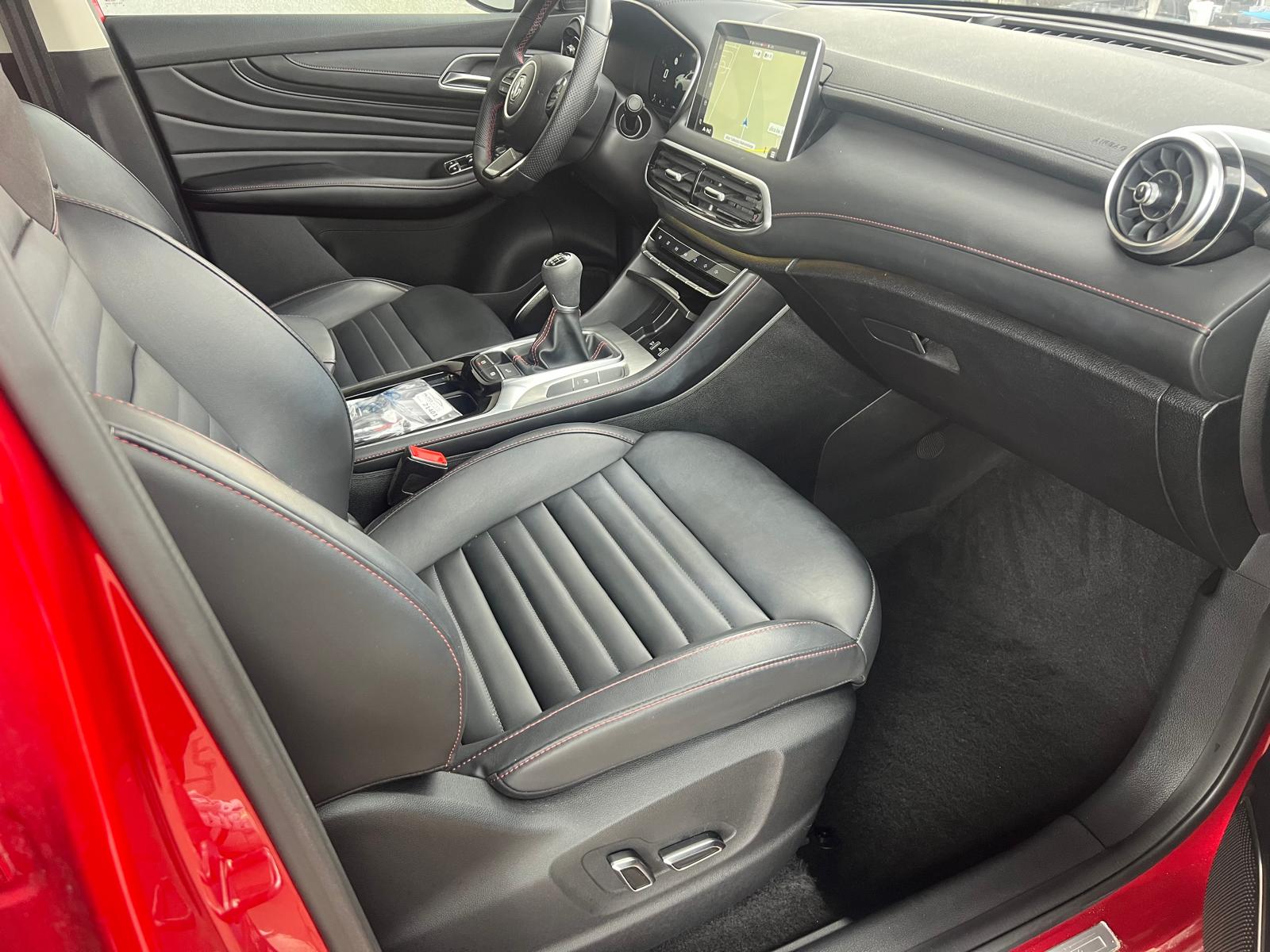 MG HS 1.5 T-GDI Exclusive