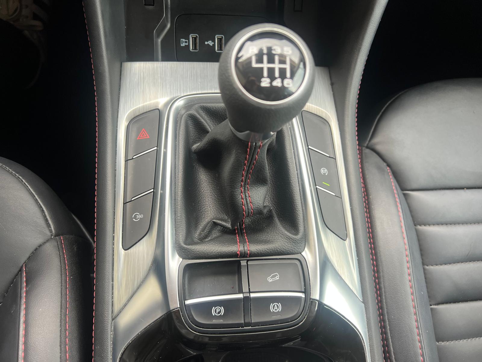 MG HS 1.5 T-GDI Exclusive