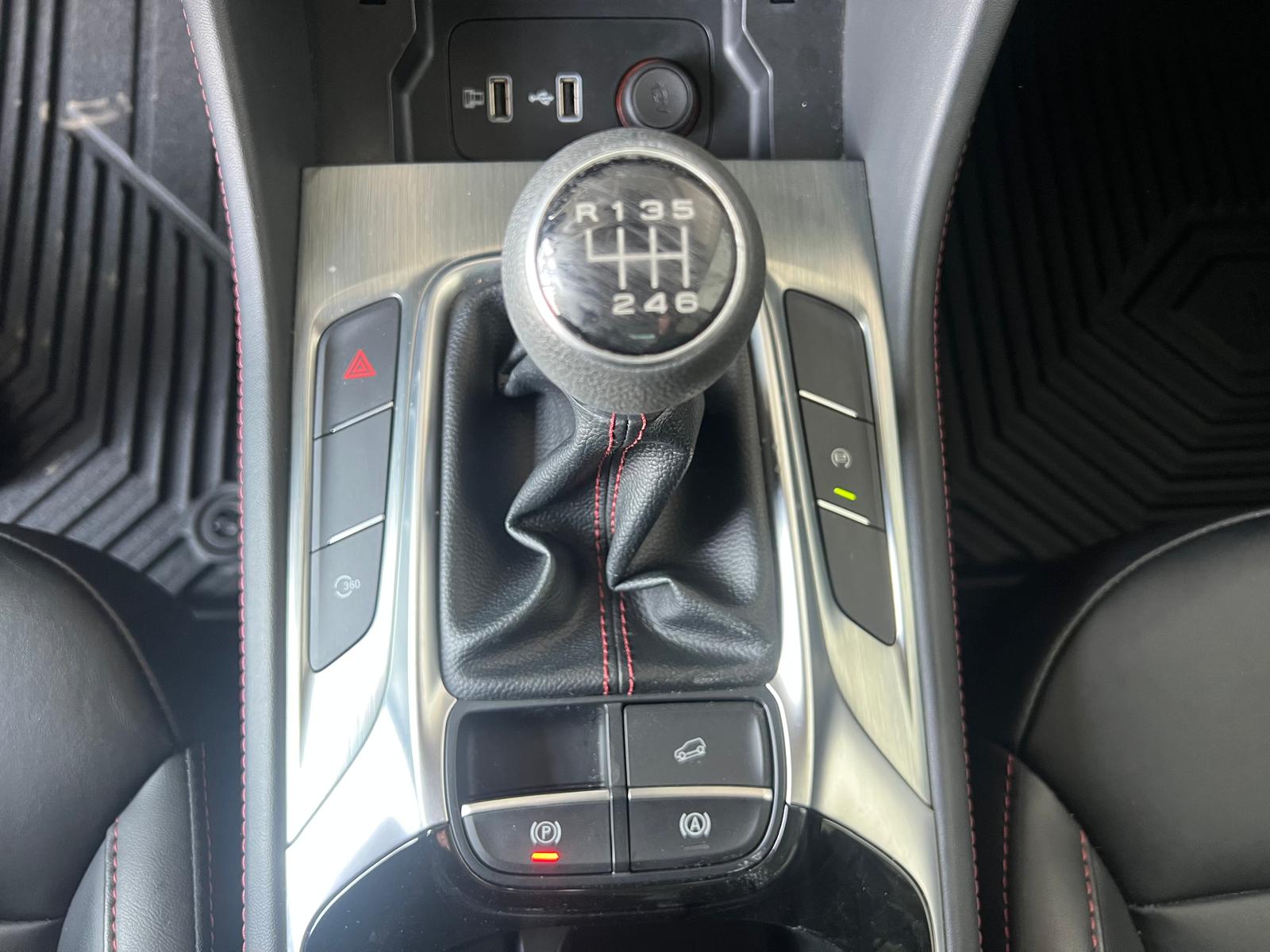 MG HS 1.5 T-GDI Exclusive