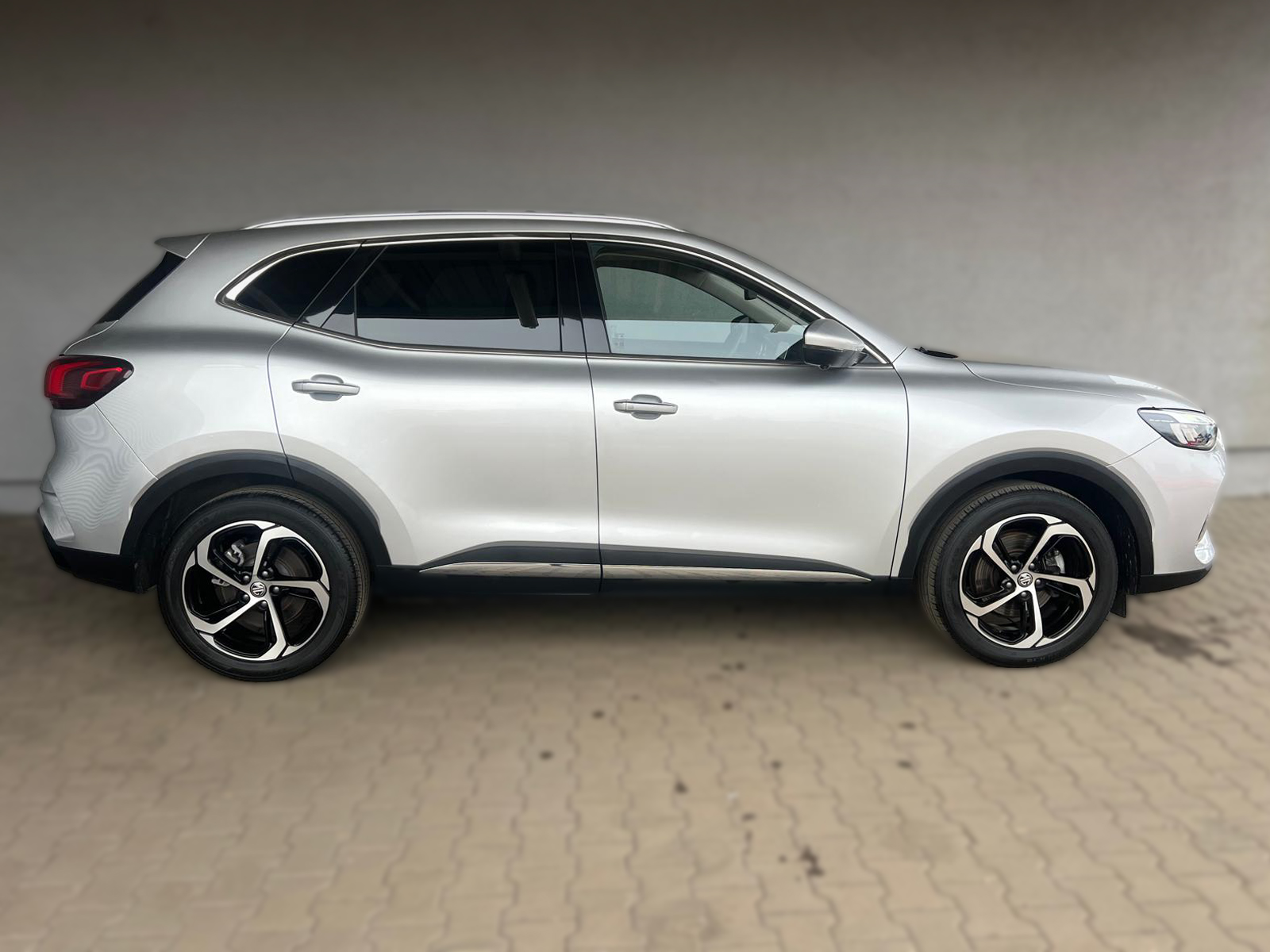 MG HS 1.5 T-GDI Exclusive