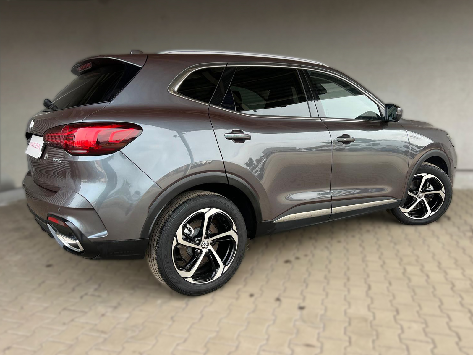 MG HS 1.5 T-GDI Exclusive DCT