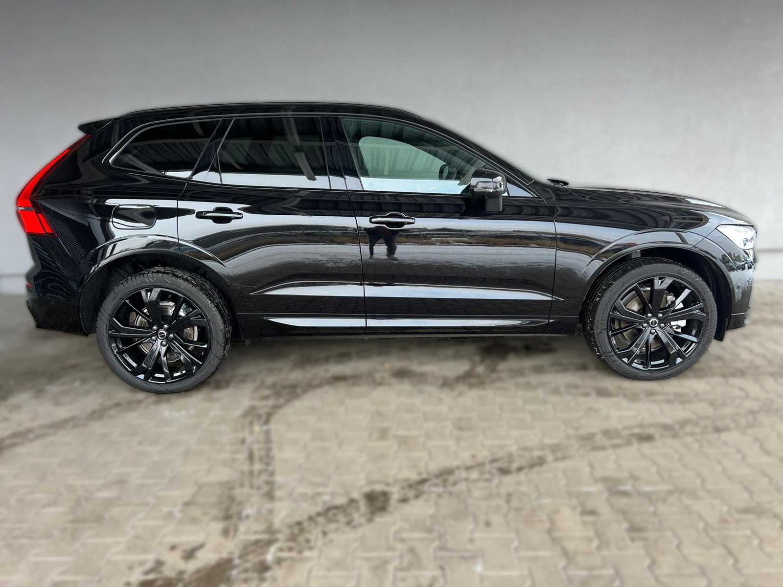 Volvo XC 60 T8 Plug-In Hybrid AWD Plus Black Edition