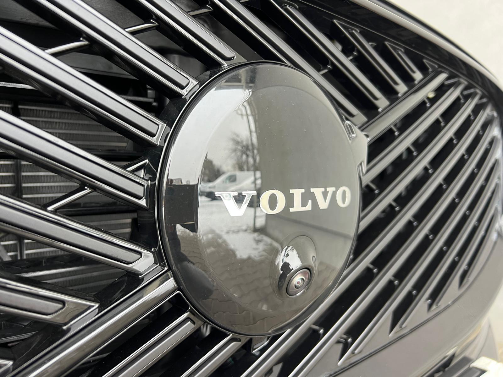 Volvo XC 60 T8 Plug-In Hybrid AWD Plus Black Edition