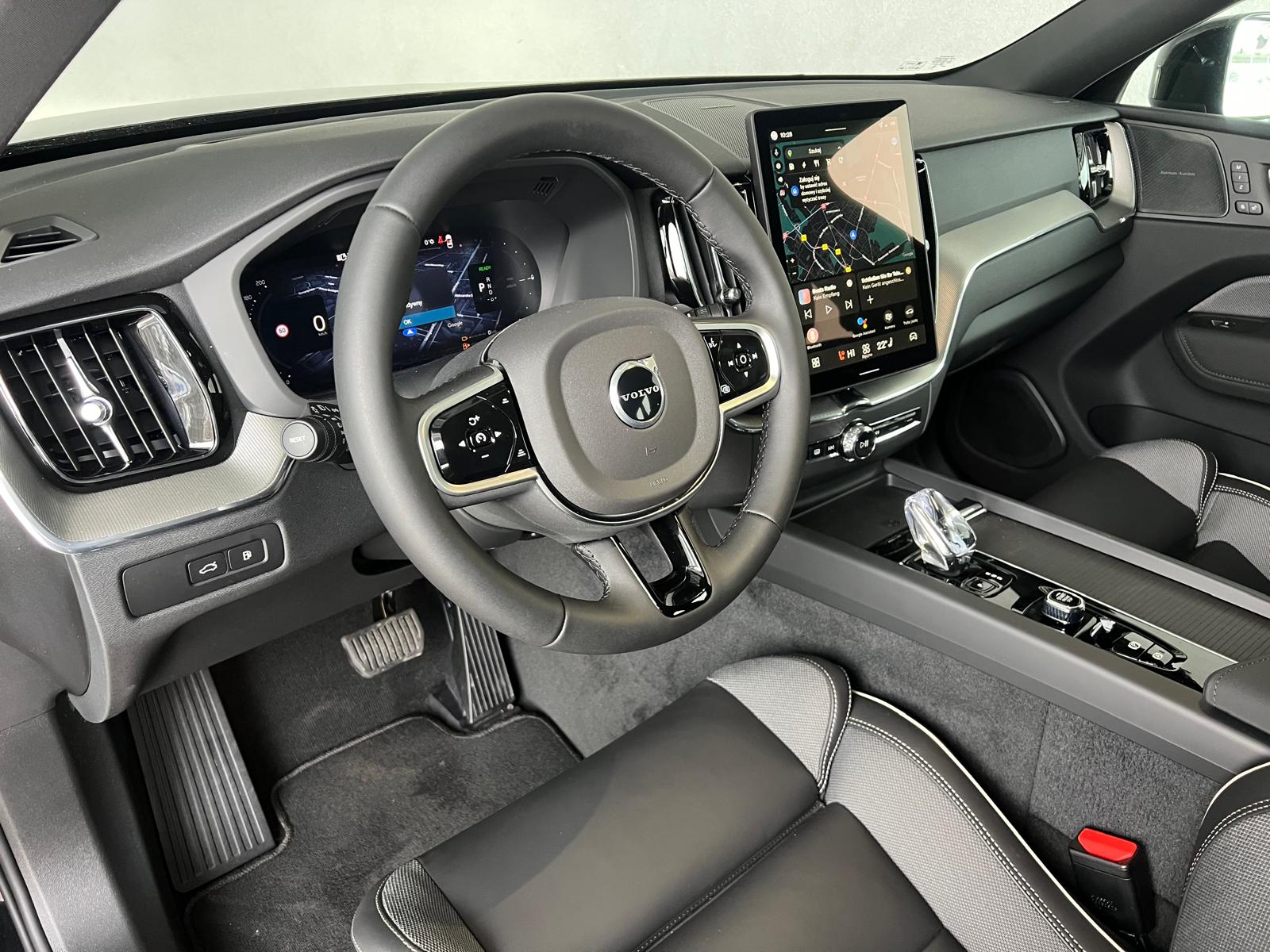 Volvo XC 60 T8 Plug-In Hybrid AWD Plus Black Edition