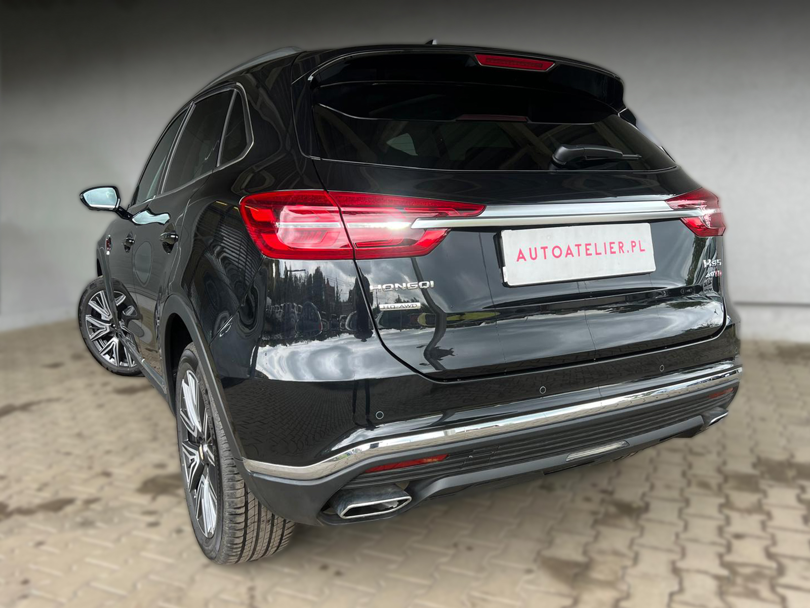 Hongqi HS5